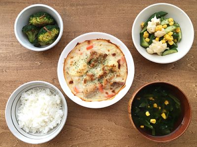 じゃがいもと鶏肉のグラタン定食 レシピ 料理 タニタ社員食堂レシピ